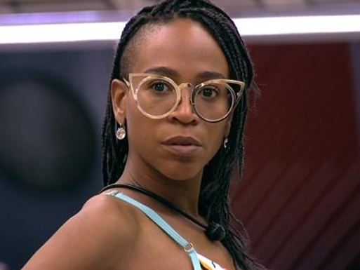 Karol Conká sacia sede dos haters em filme que busca a sua redenção