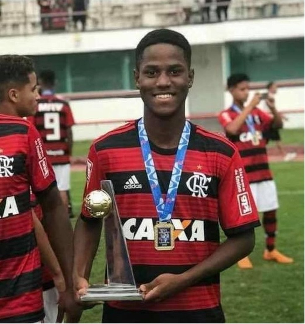 Garotos do Ninho: veja o destino dos 16 sobreviventes ao incêndio no Flamengo