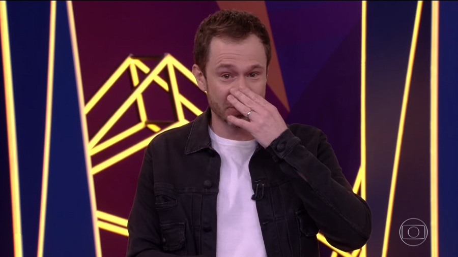 BBB 21 Tiago Leifert se emociona ao citar saída de Lucas; confira o discurso