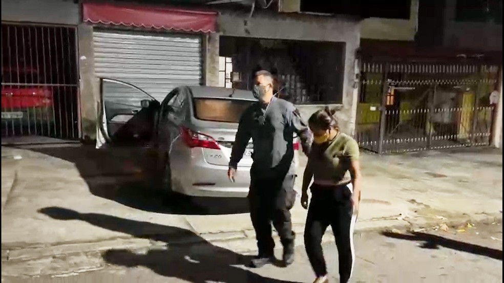 Operação mira falsificação de alvarás de soltura; advogadas e agentes são presos