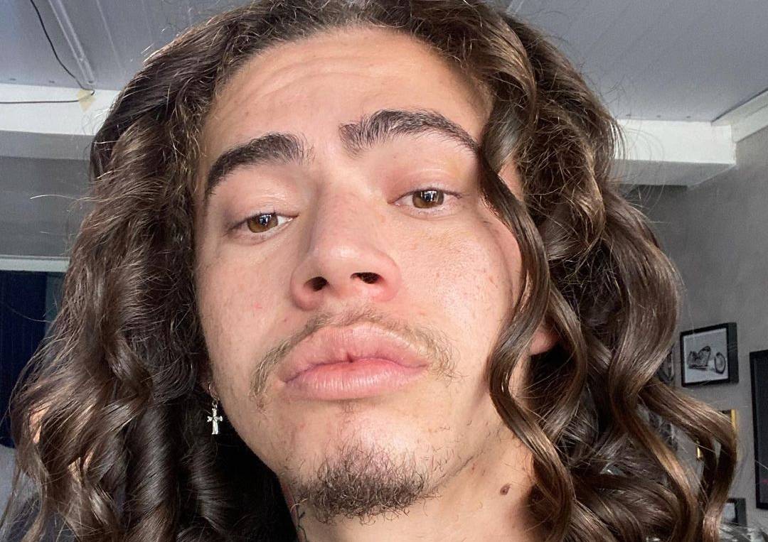 Whindersson Nunes anuncia que filho nasceu prematuro: 'Que ele seja forte' Whindersson Nunes preocupa fãs após escrever "Eu sou um lixo"