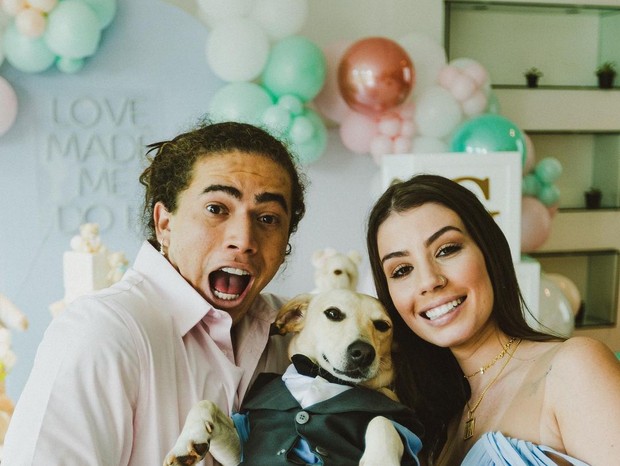 Whindersson Nunes e Maria Lina revelam nome do primeiro filho