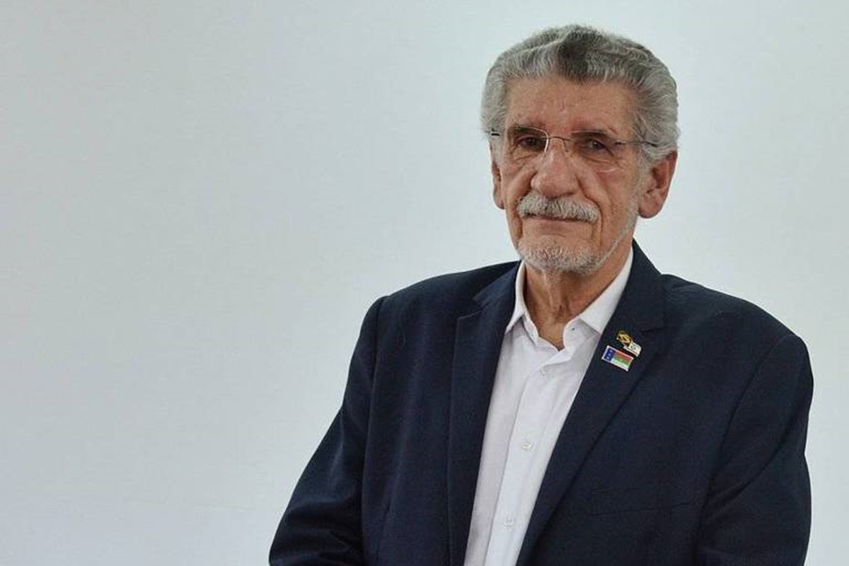 Prefeito de Vitória da Conquista, Herzem Gusmão, morre de covid-19