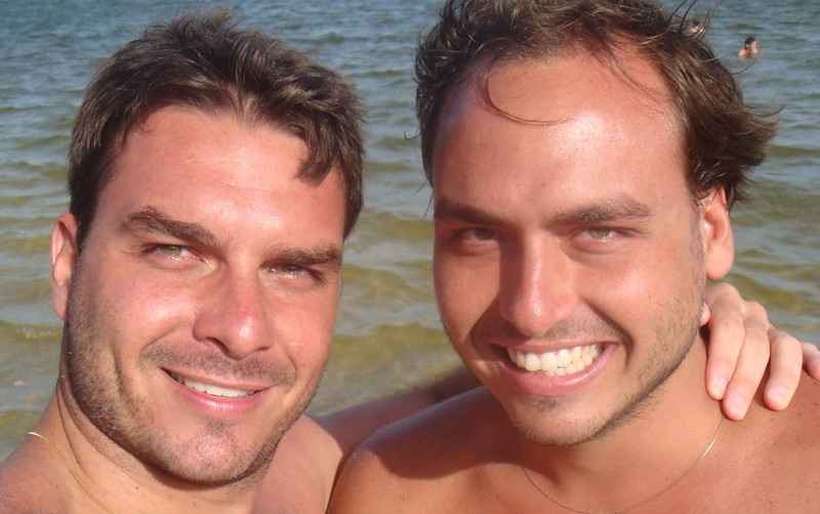 MP-RJ dissolve grupo de investigação que mira Flávio e Carlos Bolsonaro