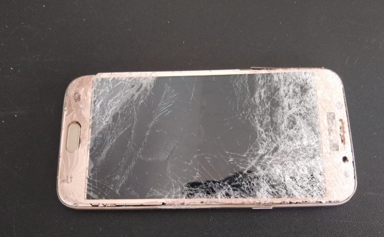 Homem quebra clínica de estética da companheira por ela não ter feito almoço