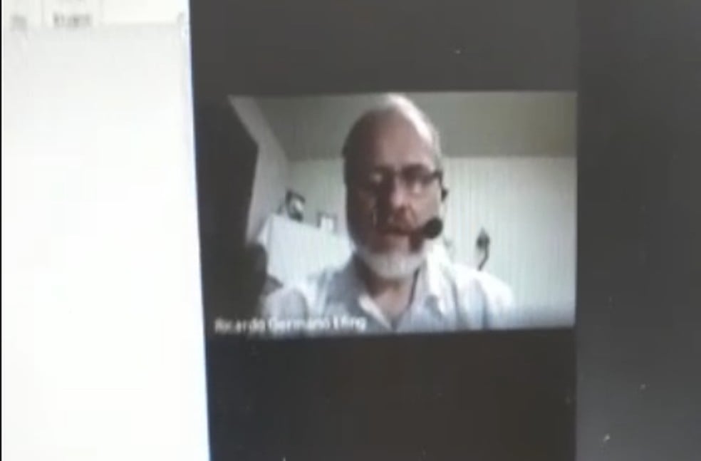 Professor universitário é demitido após fala de apologia ao estupro; vídeo