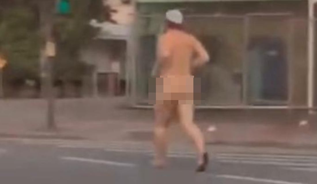 Homem faz cooper pelado, de gorro e sem máscara em Belo Horizonte