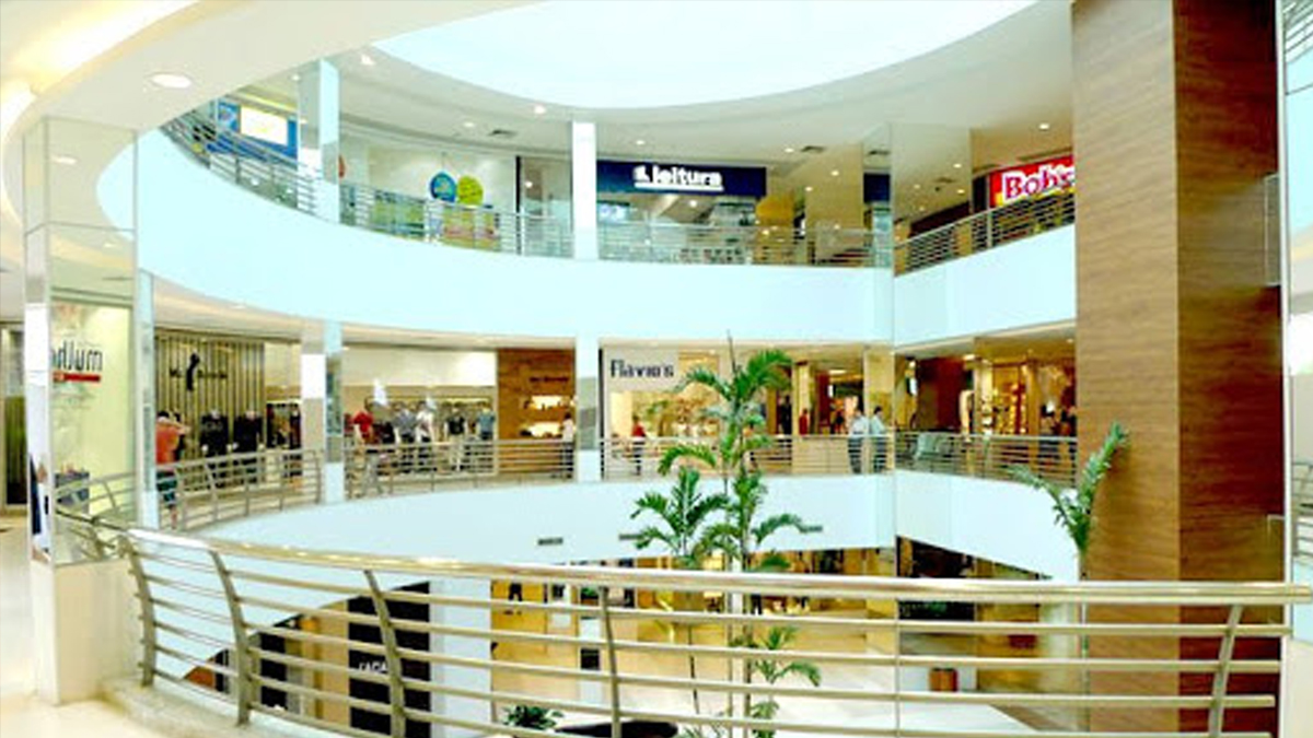 Uma decisão liminar autorizou o funcionamento de lojas de alimentação de shoppings de Goiânia nas modalidades drive thru, delivery e take away (Foto: Reprodução)