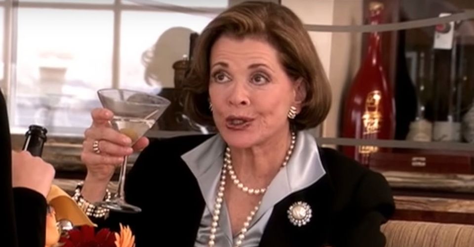 Jessica Walter, atriz de 'Arrested Development', morre aos 80 nos EUA