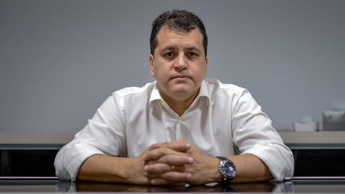 Por telefone, Rogério Cruz diz ao presidente do MDB que não demitirá Agenor