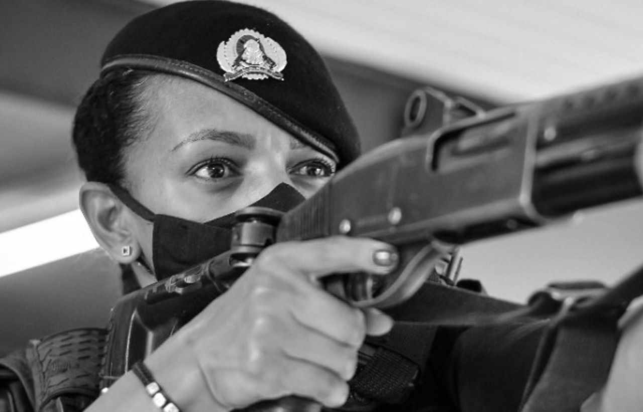 Série fotográfica "Delicadamente fortes" homenageia mulheres neste 8 de março (Foto: Jucimar de Sousa/Mais Goiás)