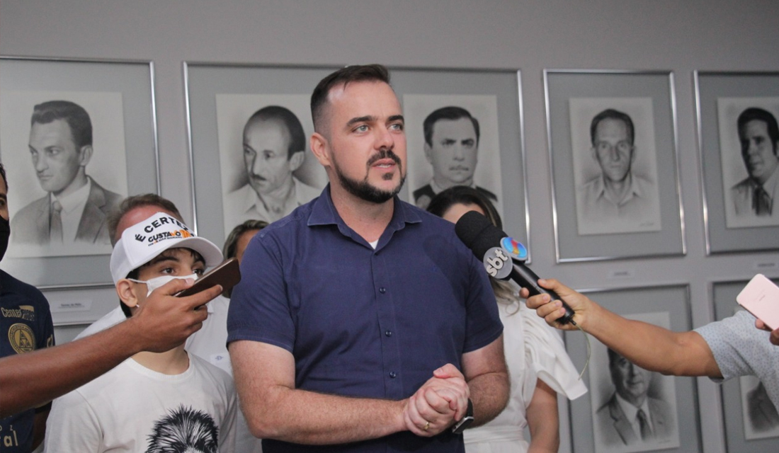 Escalonamento teve mais adesão que medidas atuais, diz prefeito de Aparecida