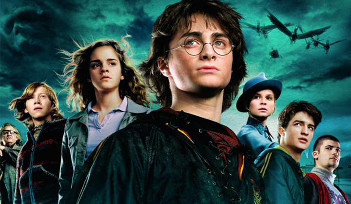 Ator falou de experiências no set para especial de 20 anos da saga. Daniel Radcliffe teve primeiro beijo e namorada no elenco de Harry Potter