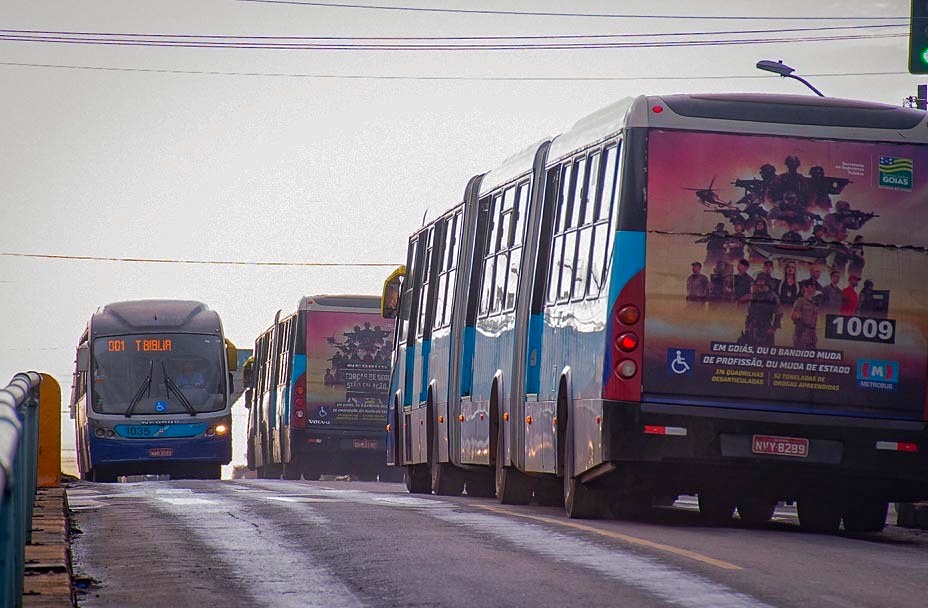 DPE-GO cobra informações sobre transporte coletivo à Redemob