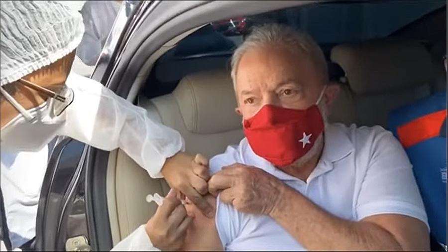 Lula recebeu a primeira dose da vacina em São Bernardo do Campo (Foto: reprodução/YouTube)
