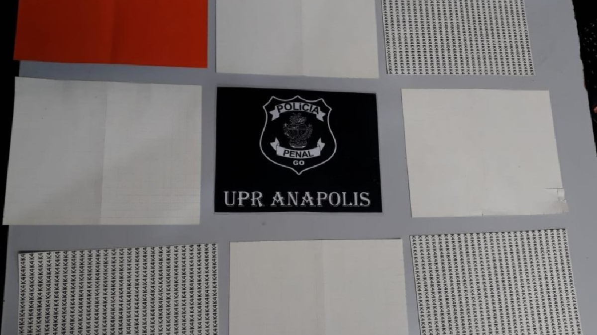 As suspeitas são de que o preso recebeu a droga de um suposto motorista de aplicativo, que fugiu sem ser identificado