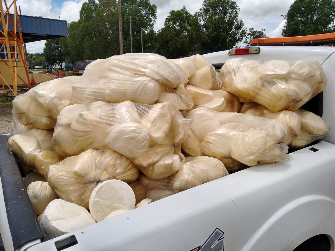 Fiscalização apreende mais de meia tonelada de queijo estragado na BR-060, em Abadia