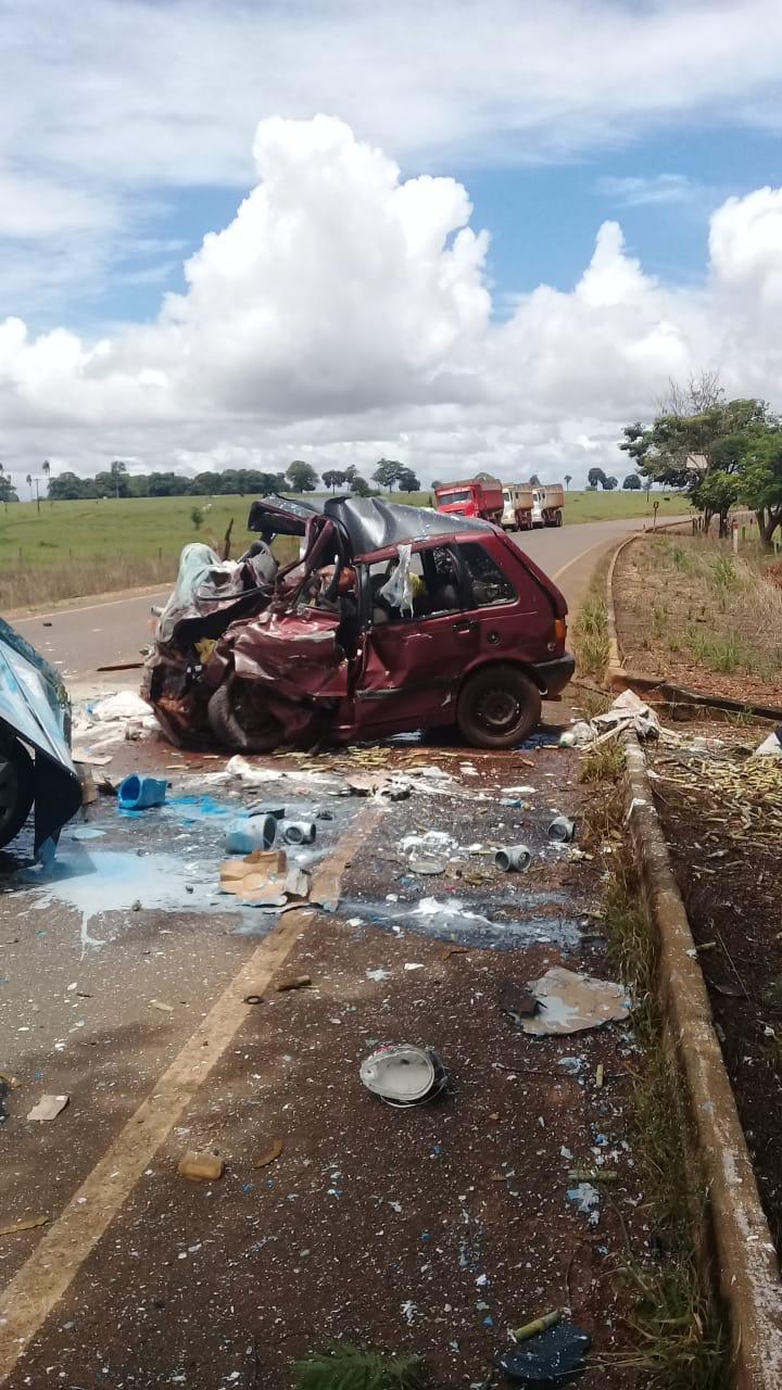 Acidente deixa três pessoas mortas na GO-156, entre Nazário e Palmeiras de Goiás (Foto: Reprodução)