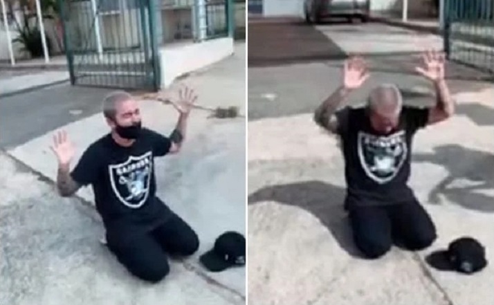 Yudi canta e ora em frente a hospital onde os pais estão internados com Covid