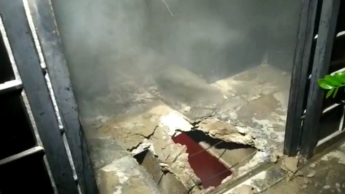 Bombeiros combatem incêndio em escola de formação de vigilantes em Goiânia