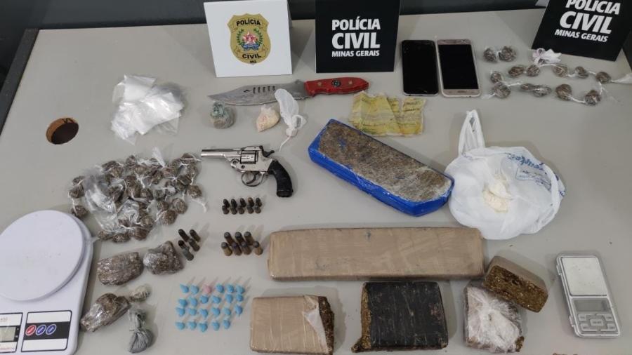 Pastor é preso por tráfico de drogas após ter igreja fechada por pandemia - Um pastor evangélico de 37 anos anos foi preso por suspeita de envolvimento no tráfico de drogas em Minas Gerais.