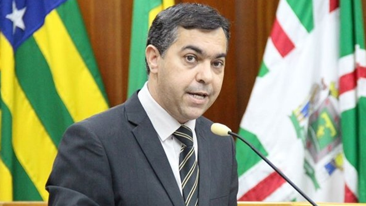 A Controladoria-Geral do Município investiga o vereador Kleybe Morais (MDB) por supostamente ocupar cargo fantasma. (Foto: Câmara de Goiânia)