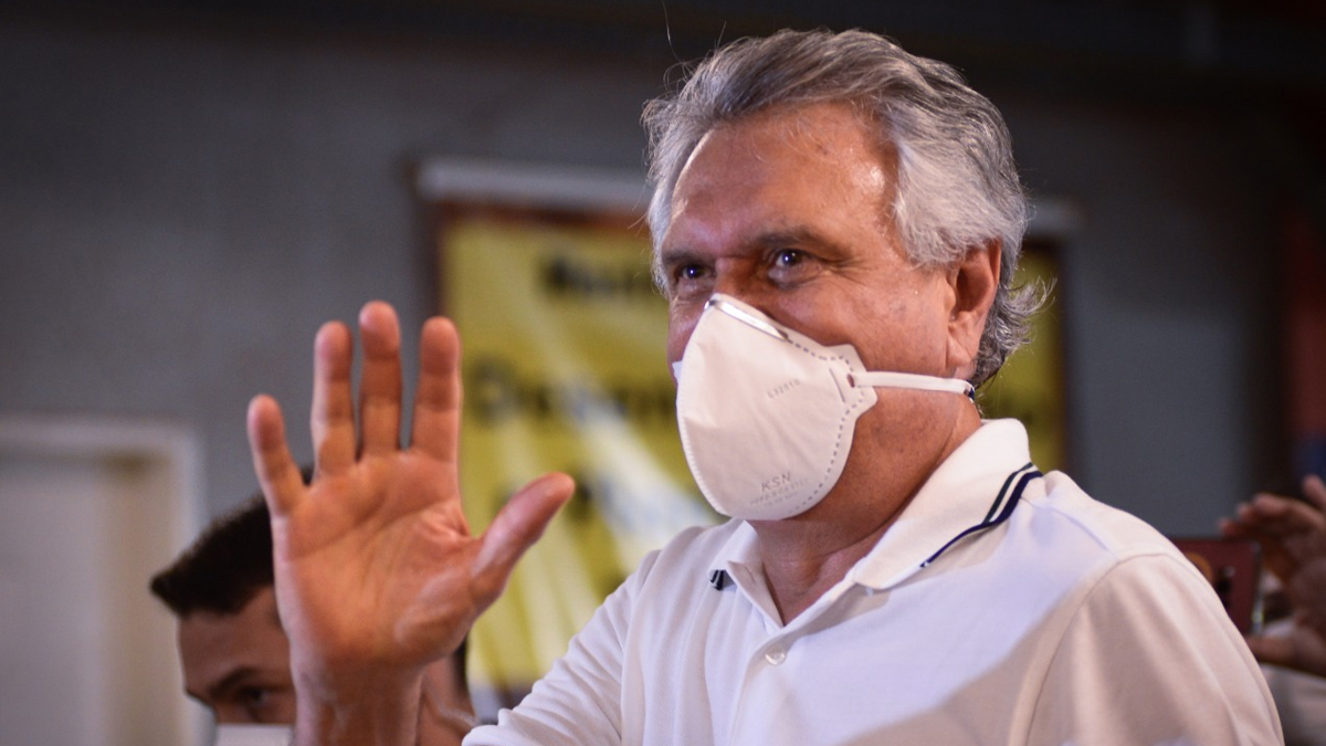 Caiado entrega ao TCE-GO a prestação de contas do Estado de 2020