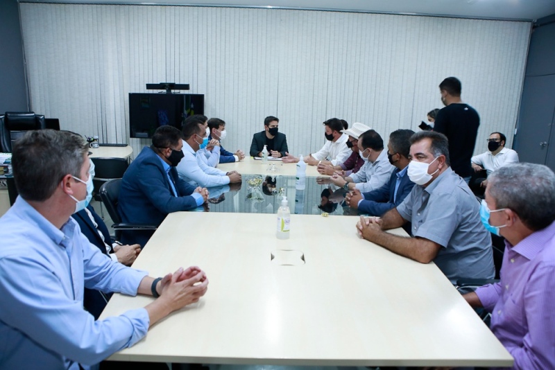 Entorno do DF adota toque de recolher para conter colapso na Saúde