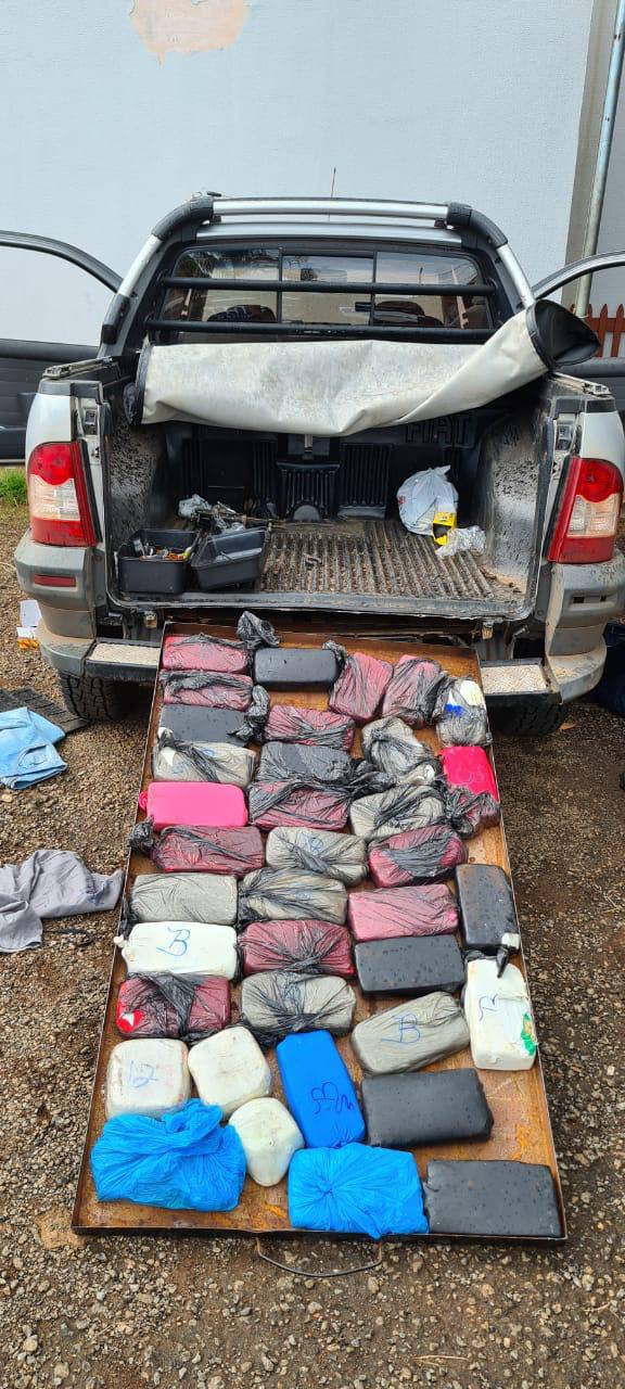 Carga com cocaína pura, avaliada em quase R$ 7 milhões, é apreendida em Guapó