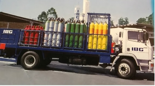 Presidente da Indústria Brasileira de Gases (IBG) alega que poderá suspender envio de gases hospitalares se pagamento não for feito.