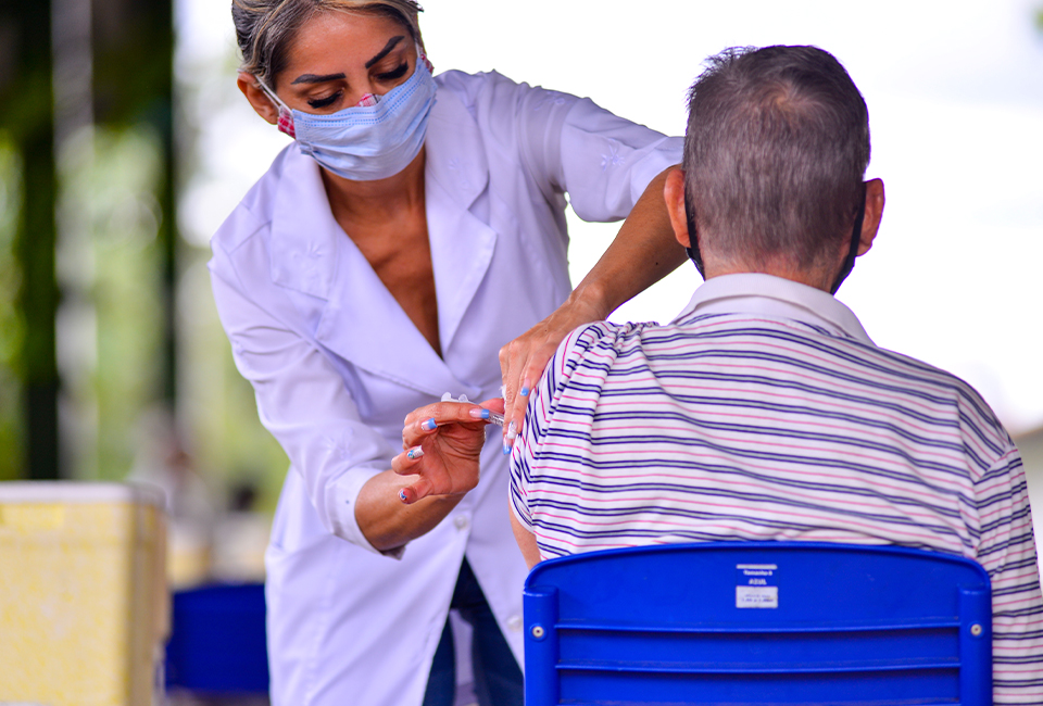 Pesquisa mostra que 76% dos brasileiros acham o ritmo da vacinação lento (Foto: Jucimar de Sousa/Mais Goiás)