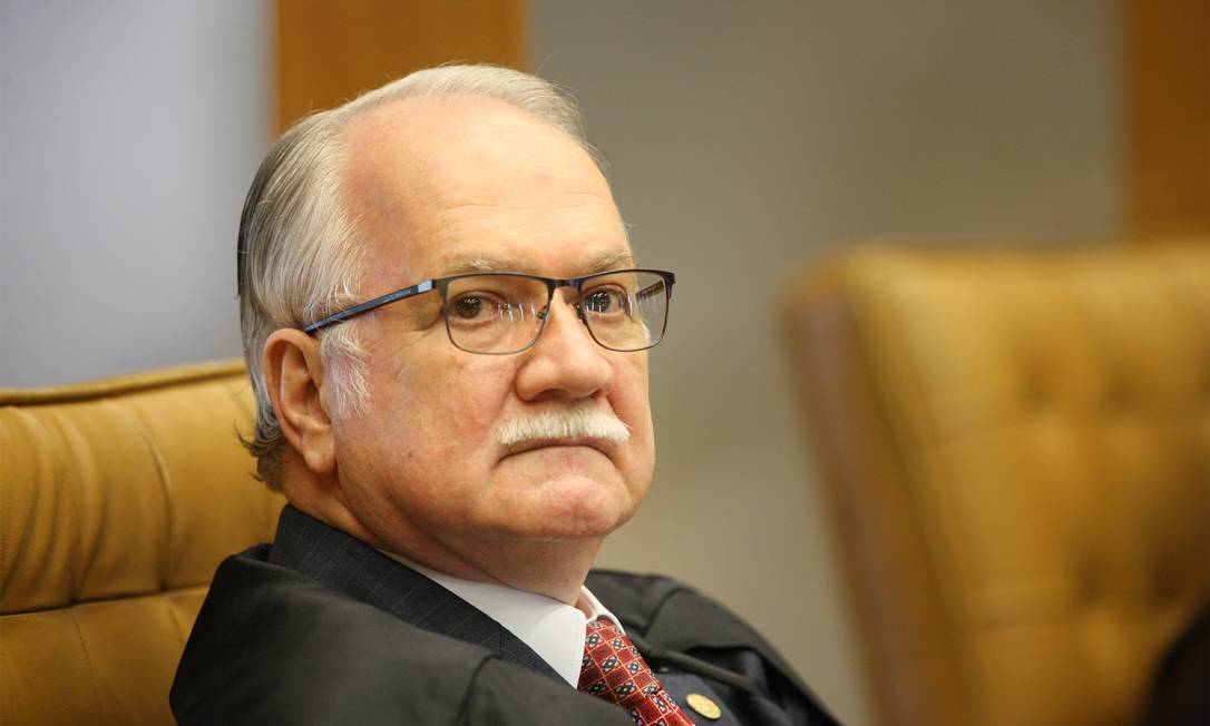 Urna eletrônica traz paz a segurança ao processo eleitoral, diz Fachin