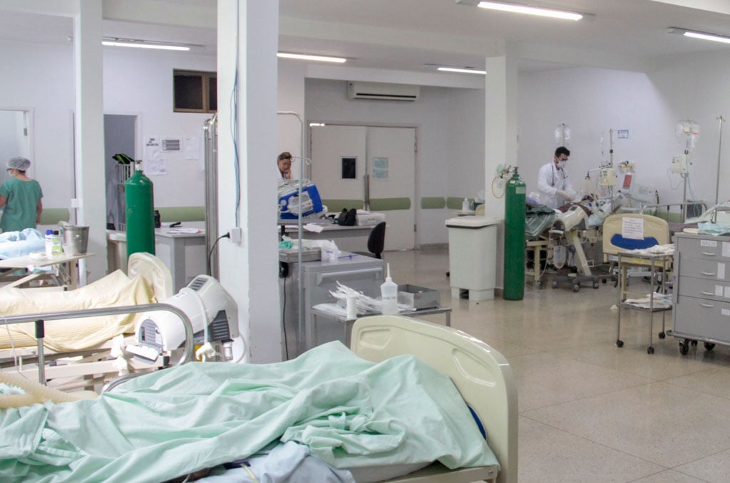 Internação por Covid-19 de pessoas entre 18 e 35 anos cresce em Goiás