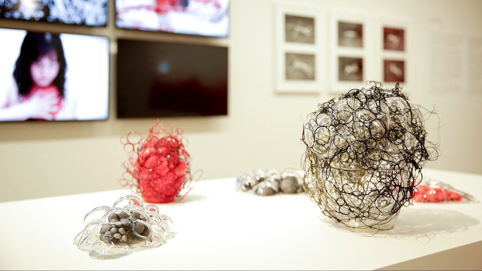 Mostra Linhas da Vida, de Chiharu Shiota