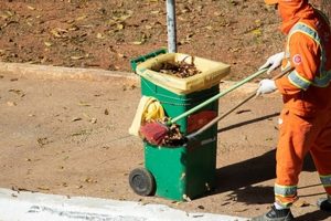 Deputado quer profissionais da limpeza urbana na prioridade da vacinação