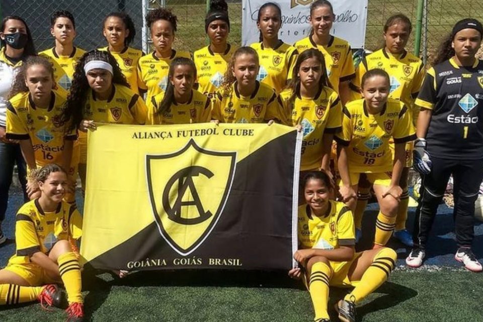 Jogadoras do time do Aliança (Foto: Instagram)