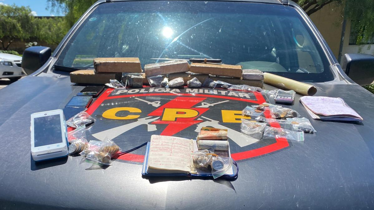 Polícia encontra maconha e caderno com anotações de futuras execuções em casa