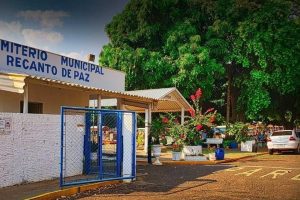 m sepultamento terminou com um coveiro de 46 anos ferido após tentar impedir que um homem atacasse os próprios parentes em Araçatuba - Araçatuba - Coveiro leva facada ao separar briga de família em enterro em Araçatuba