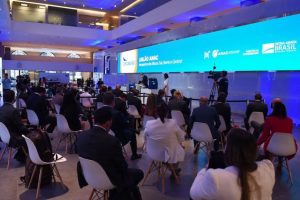 6ª rodada de concessões aeroportuárias, com a participação do ministro, @tarcisiogdf . Os leilões dos 22 aeroporto arrecadaram mais de R$ 3 bilhões em outorgas