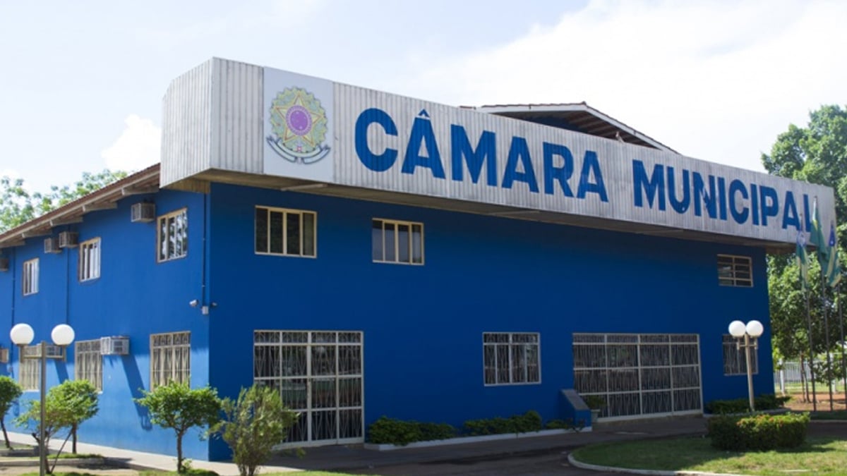 Câmara de Nova Crixás aceita denúncia que pode cassar prefeito