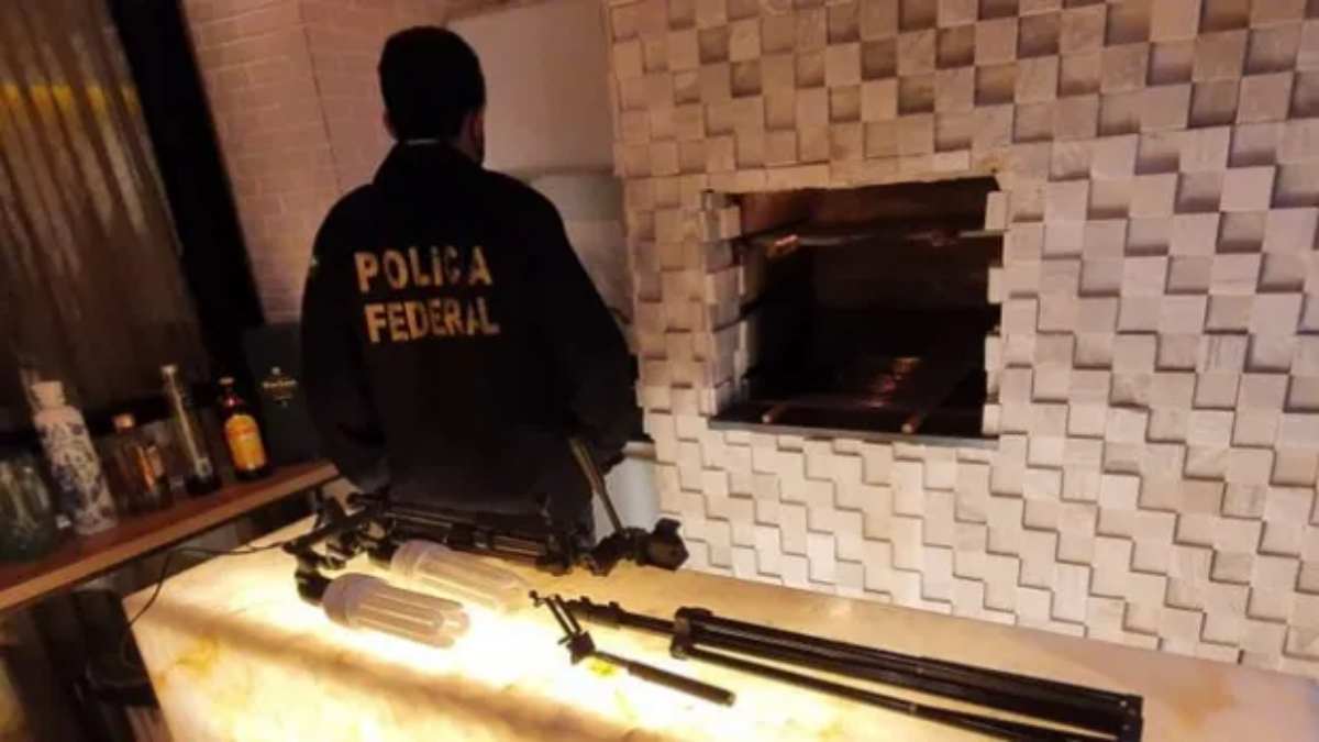 Policiais federais cumpriram mandados em várias cidades do pais contra grupo que pratica tráfico internacional de mulheres