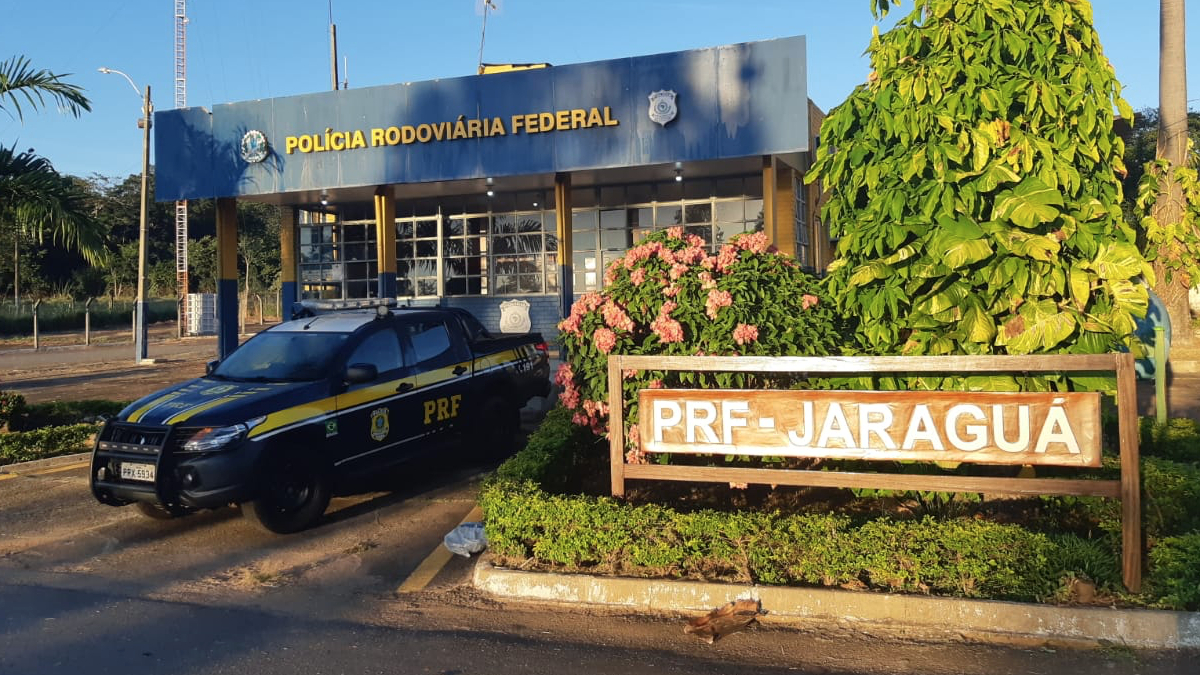 Preso com drogas, motorista de ônibus diz que não sabia de carga paga com R$ 50