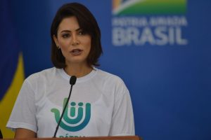 Programa de Michelle Bolsonaro gasta mais com publicidade do que destinou em doações