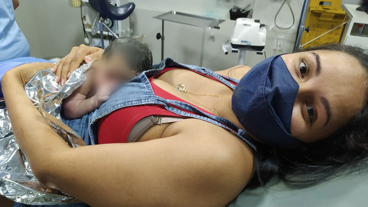 Mulher entra em trabalho de parto dentro de agência bancária em Goiânia