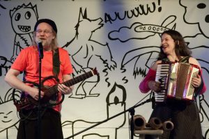 #EmCasaComSesc Ping Pong Cia Cabelo de Maria