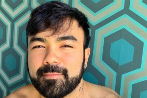 Filho de Mauricio de Sousa mostra piscina transparente no teto e viraliza; foto