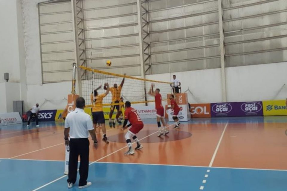 Anápolis Vôlei e Vila Nova