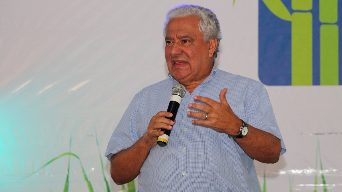 “Mandato é de oito anos”, alerta Vilmar Rocha sobre escolha de senador