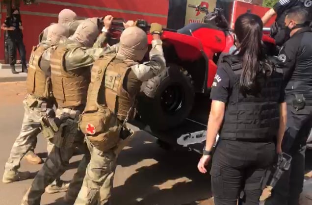 Veículo apreendido no âmbito da operação interestadual contra o tráfico de drogas (Foto: Reprodução)