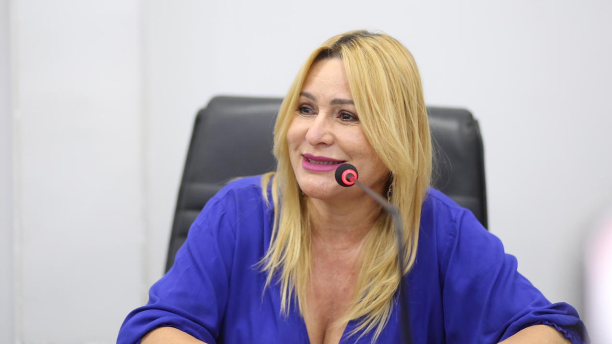 Exonerada, Valéria Pettersen volta à secretaria de Goiânia na próxima semana